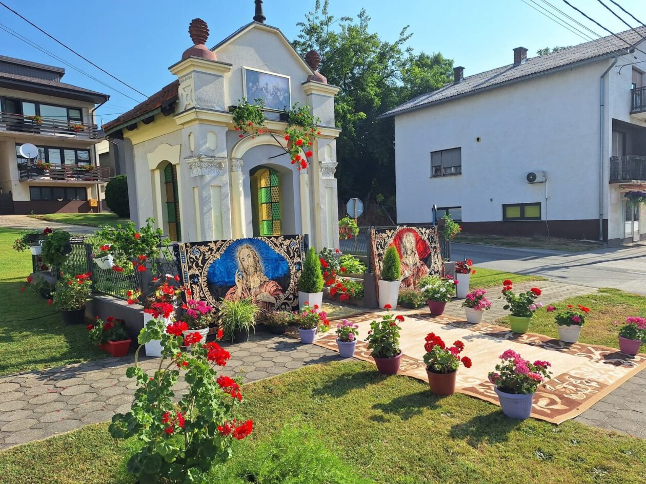 Tijelovo, kapelice u Belici (8) Tijelovo, kapelice u Belici (8)