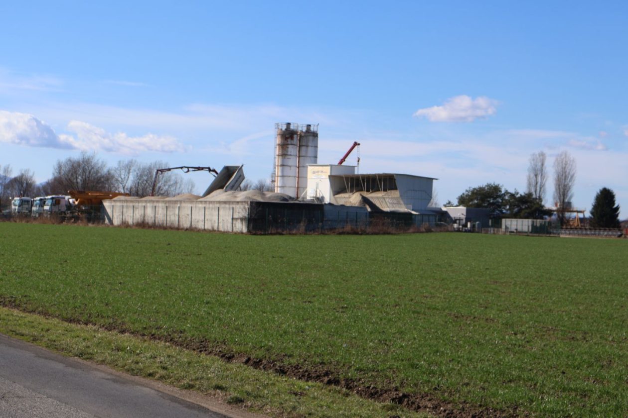 Totovec kamioni (1) Totovec kamioni (1)