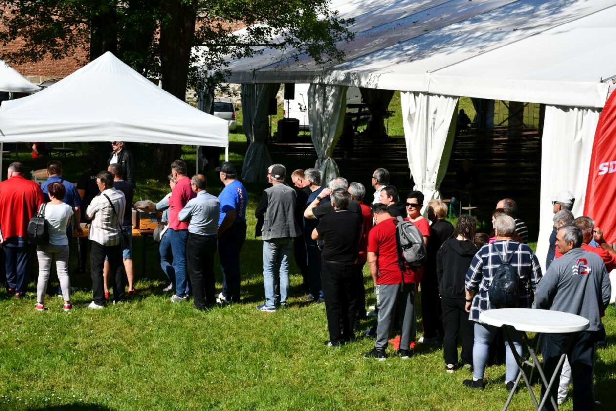 Tradicionalna podjela graha u Čakovcu – Prvi maj 2025 (20)