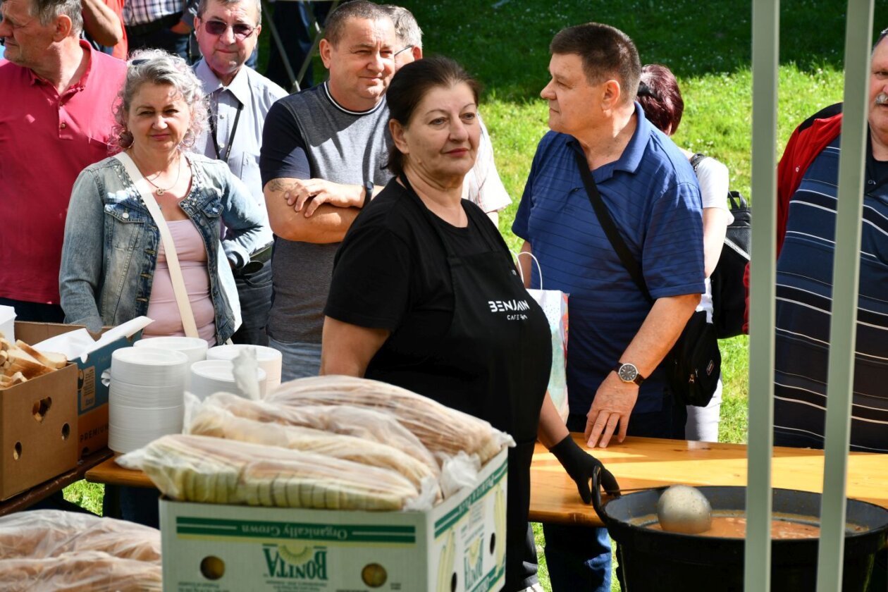 Tradicionalna podjela graha u Čakovcu – Prvi maj 2025 (32)