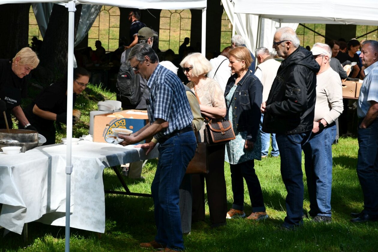 Tradicionalna podjela graha u Čakovcu – Prvi maj 2025 (50)