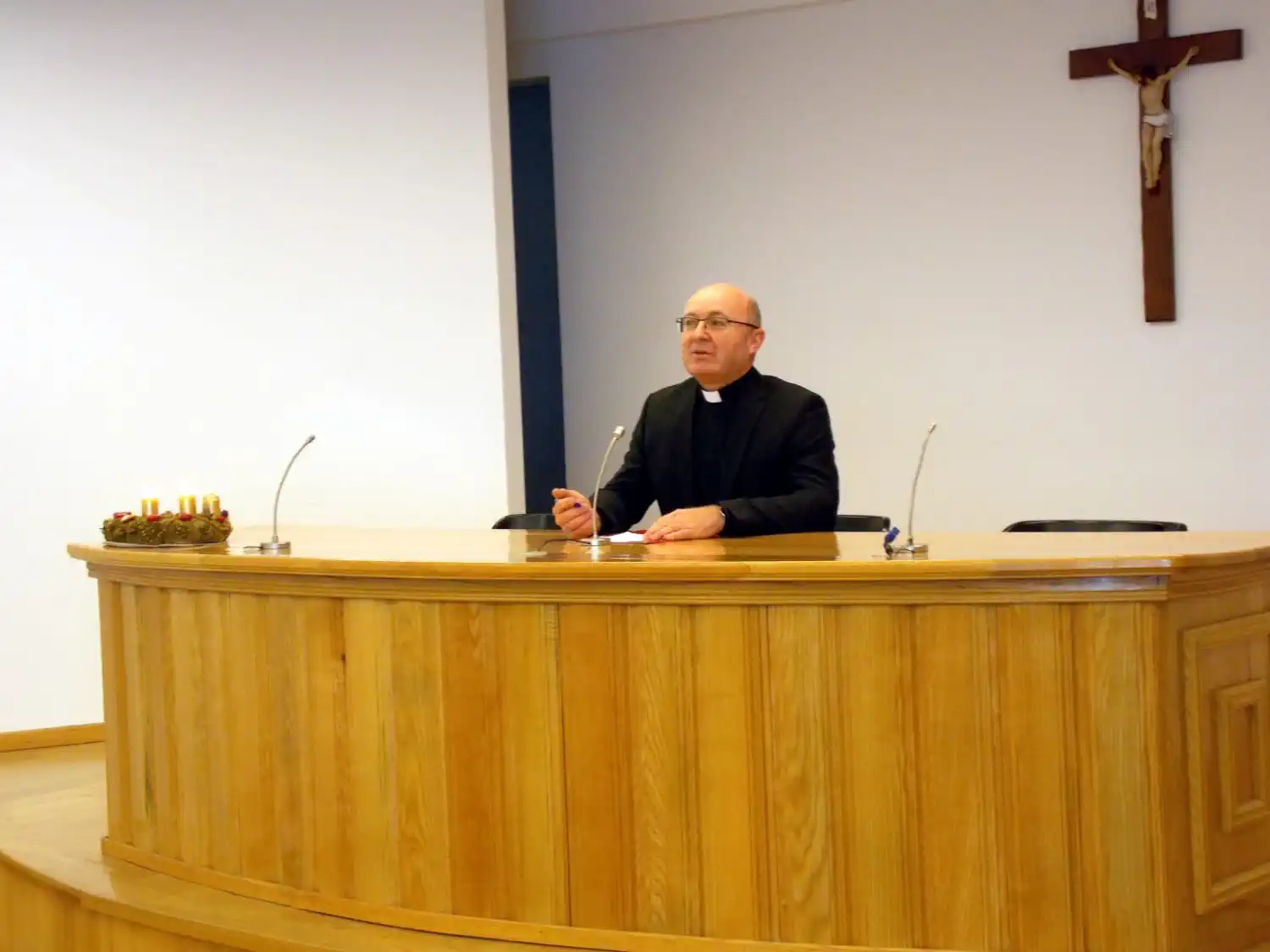 Tradicionalni božićni susret varaždinskog biskupa Radoša s ravnateljima škola (10)