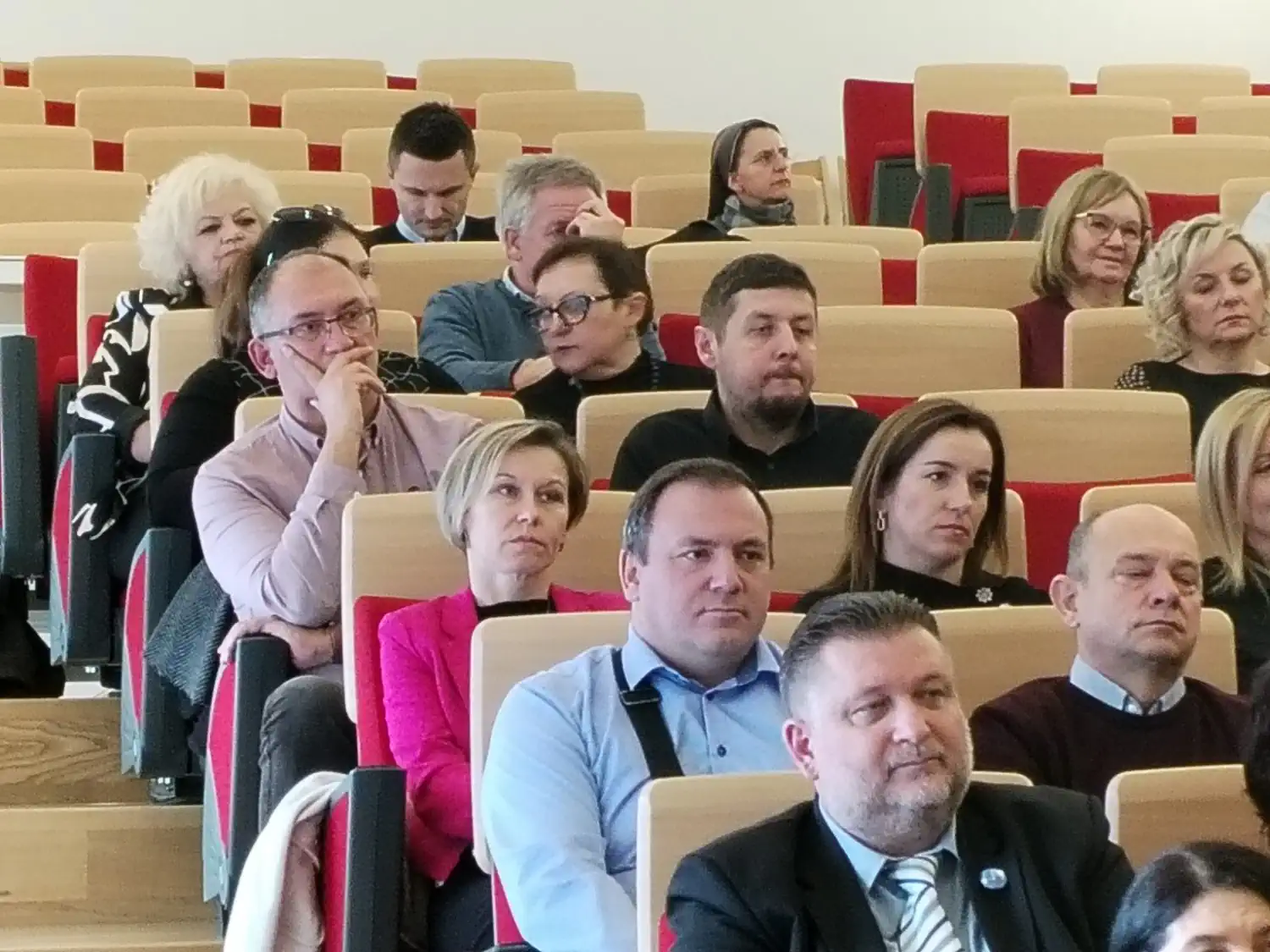 Tradicionalni božićni susret varaždinskog biskupa Radoša s ravnateljima škola (12)