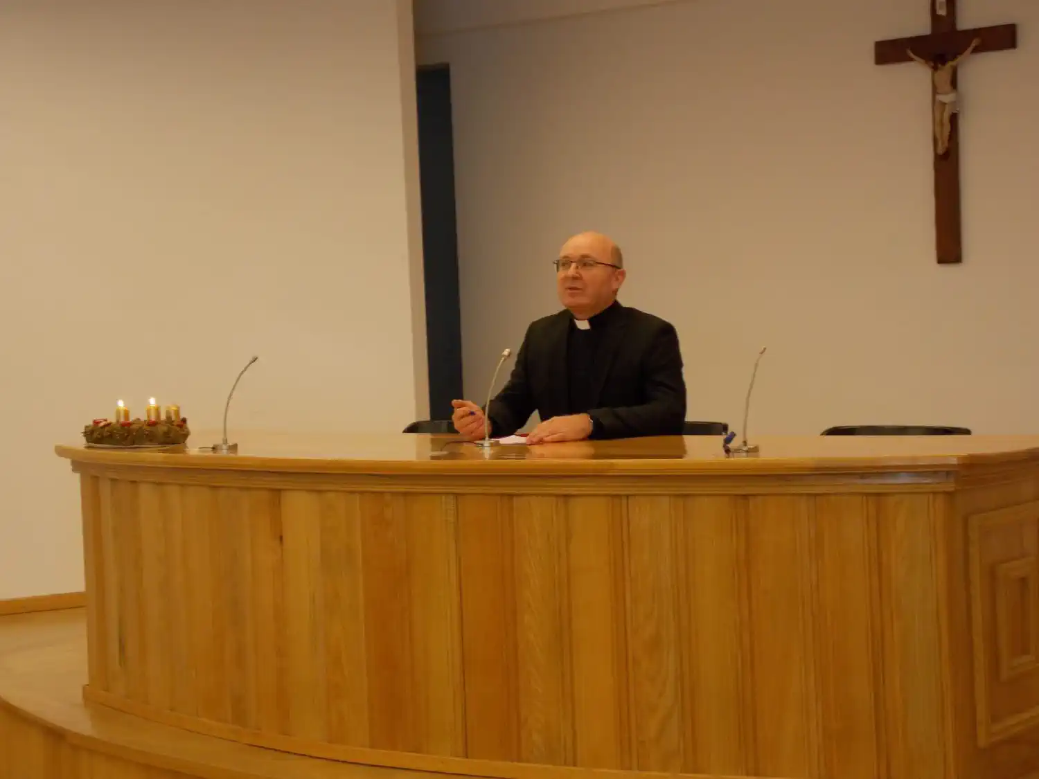 Tradicionalni božićni susret varaždinskog biskupa Radoša s ravnateljima škola (6)