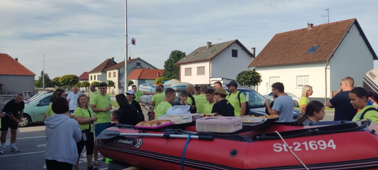 Tradicionalni spust Murom u spomen na Zlatka Latina 2025 (36)