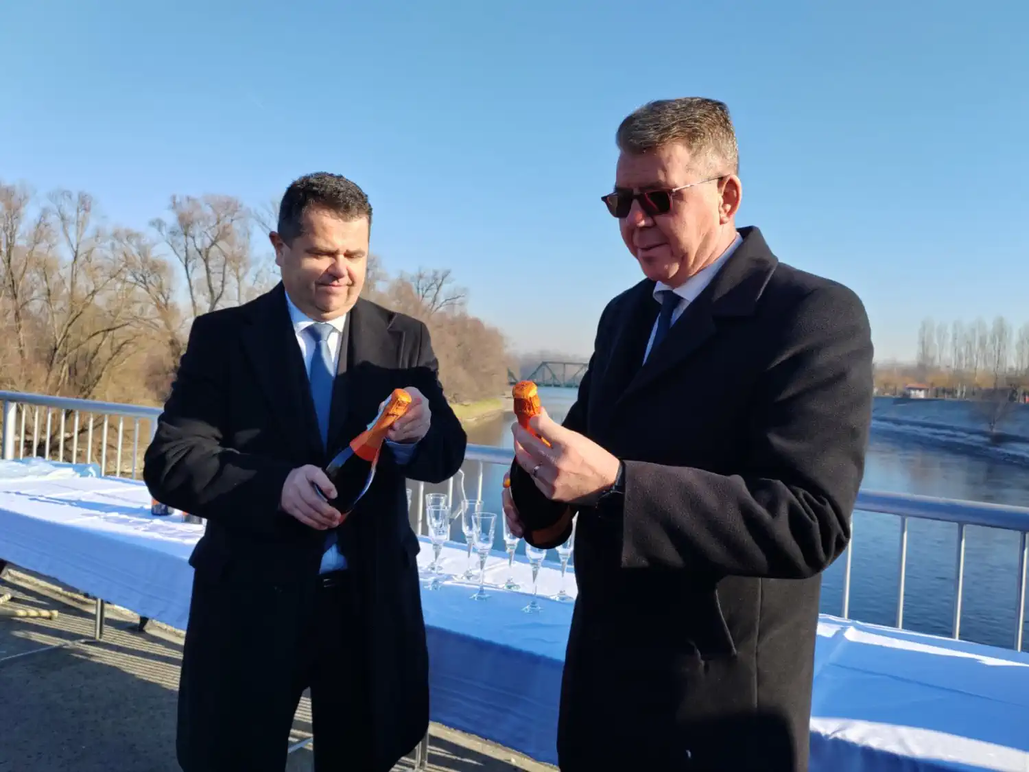 Tradicionalni susret na mostu preko Mure Hrvatska i slovenska policija zaključuju godinu (3)