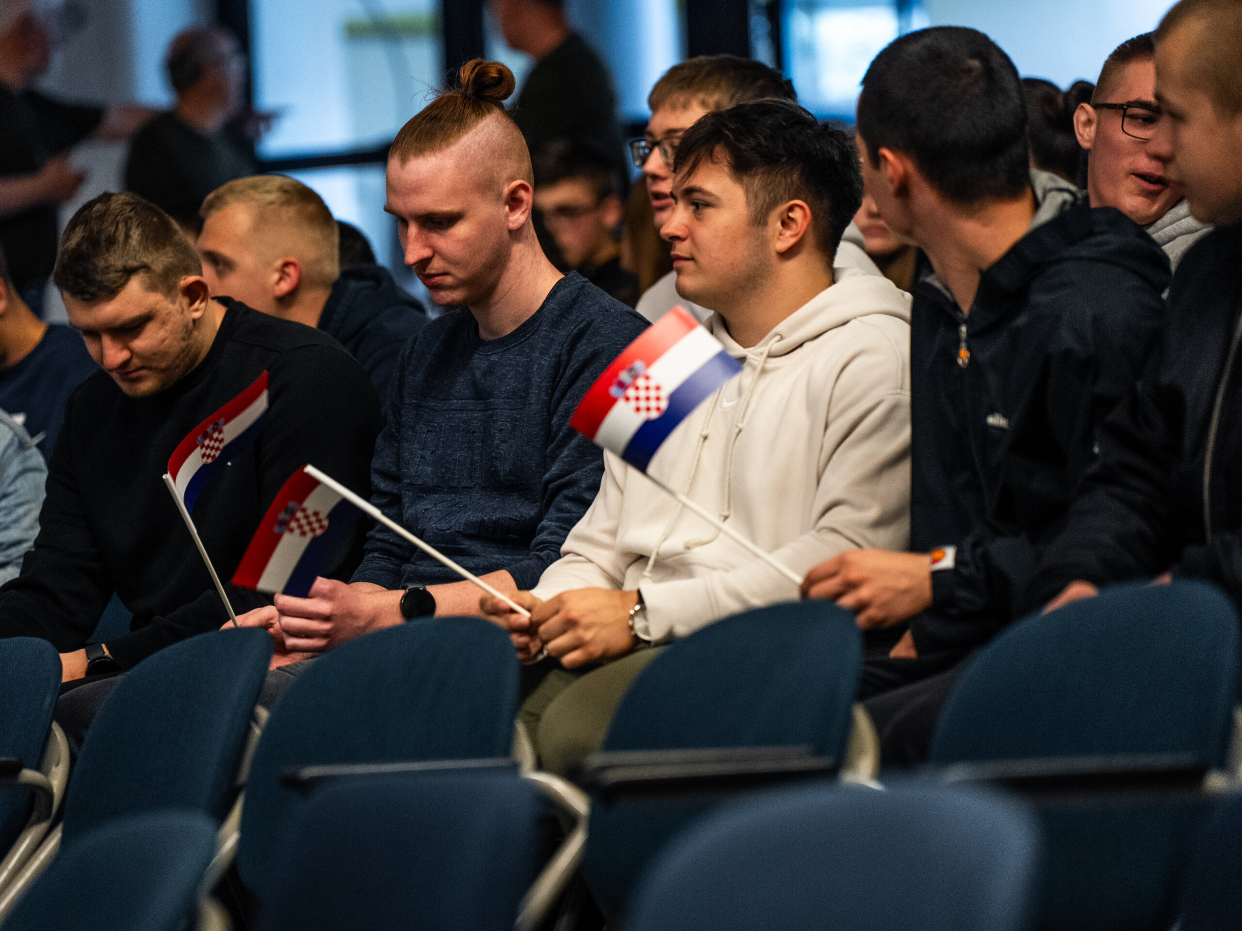 Tribina Domovinski rat i VRO Bljesak (1) Tribina Domovinski rat i VRO Bljesak (1)