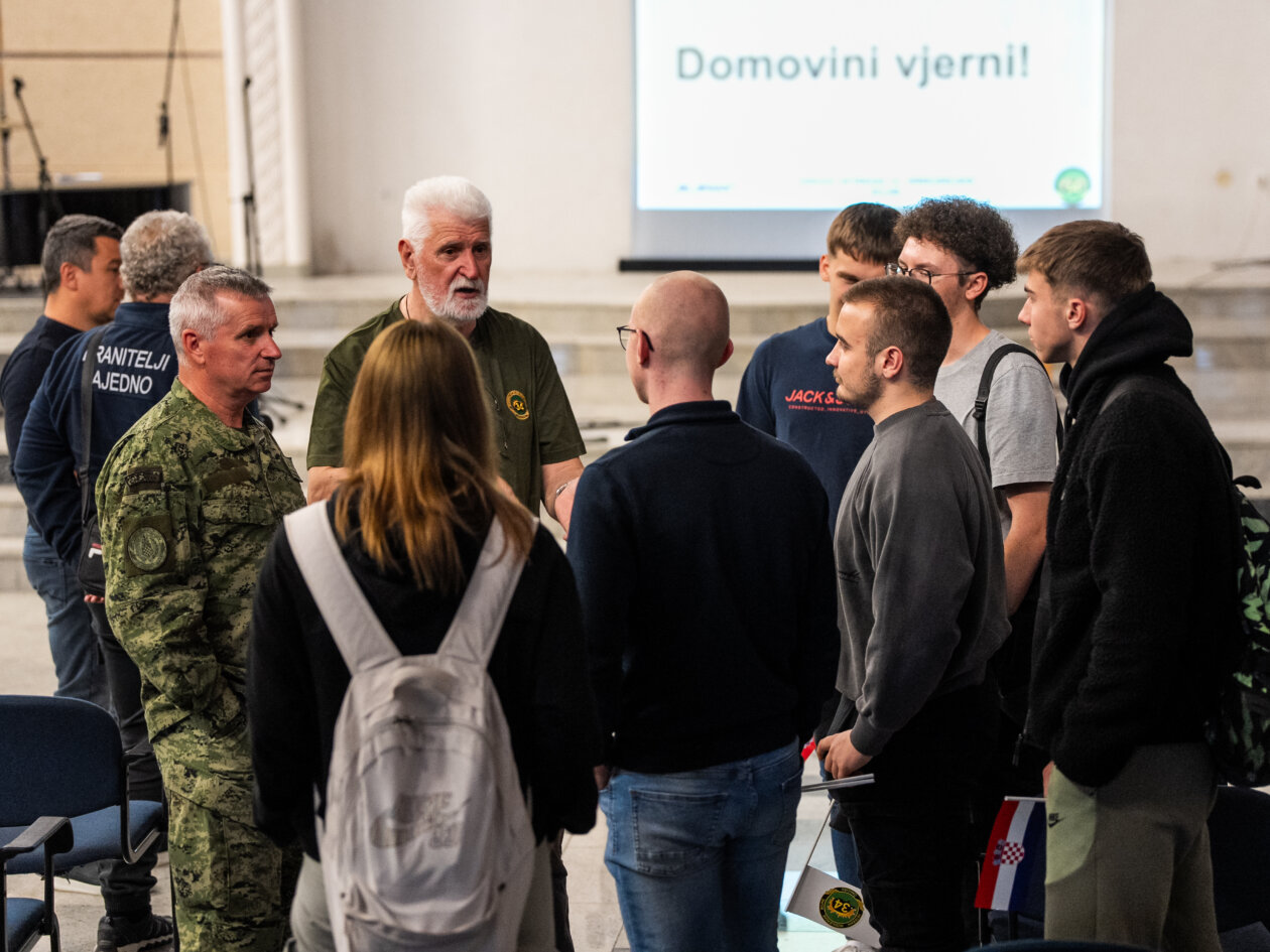 Tribina Domovinski rat i VRO Bljesak (2) Tribina Domovinski rat i VRO Bljesak (2)