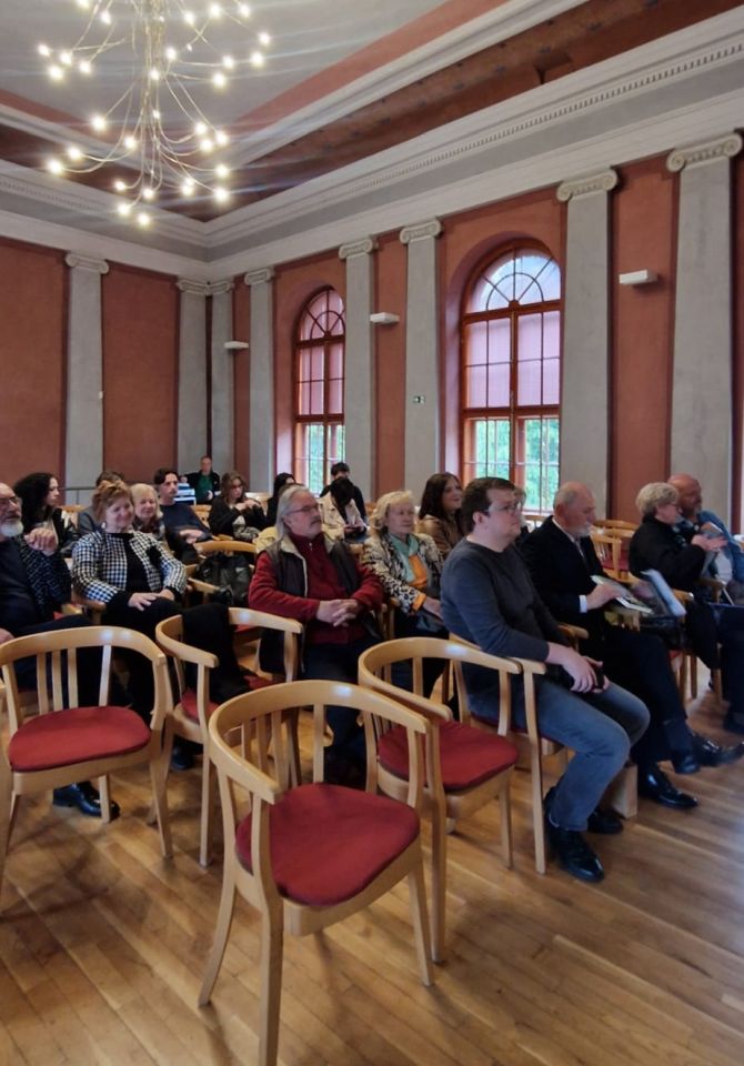 Trojezična zbirka Gregora Kraljića predstavljena u Čakovcu (8)