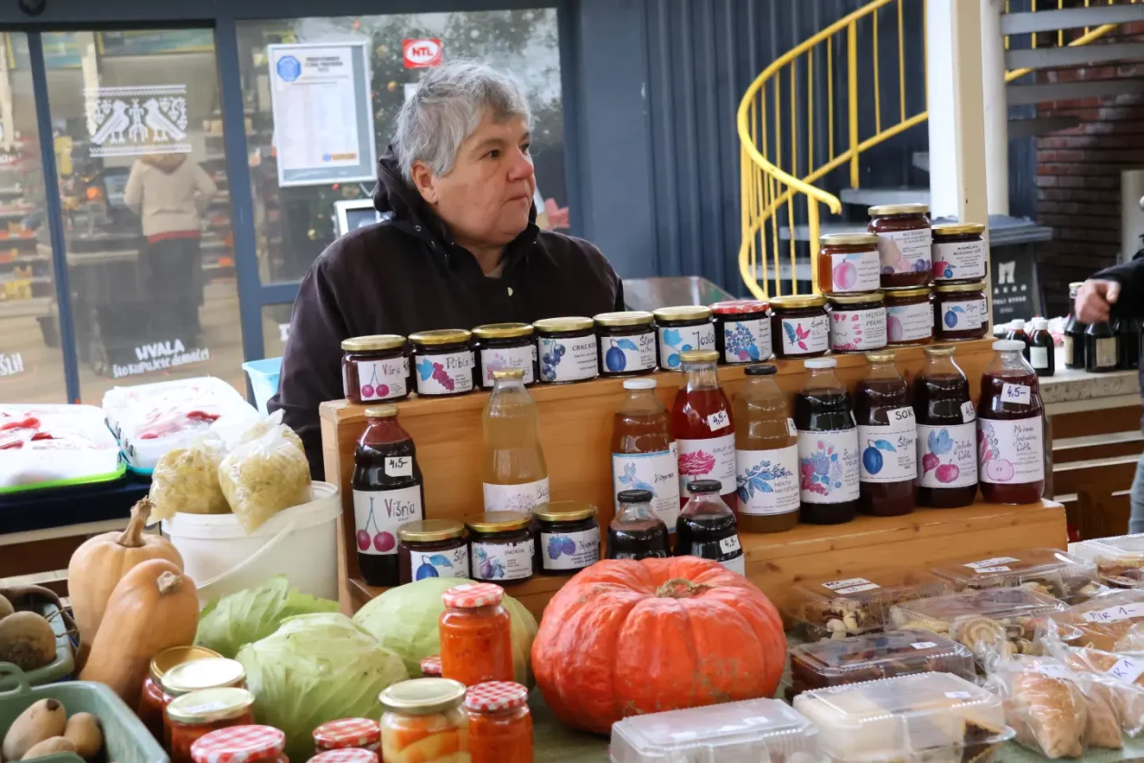 Tržnica Čakovec badnjak 24.12.2025 (18) Tržnica Čakovec badnjak 24.12.2025 (18)