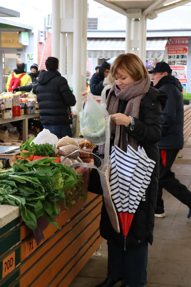 Tržnica Čakovec badnjak 24.12.2025 (19)