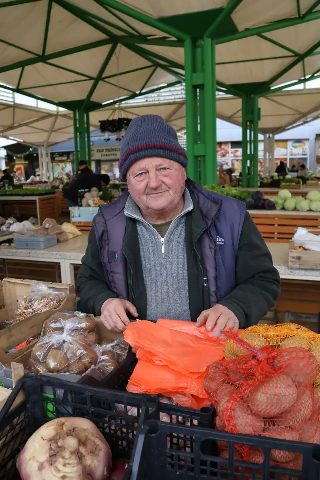 Tržnica Čakovec badnjak 24.12.2025 (42)