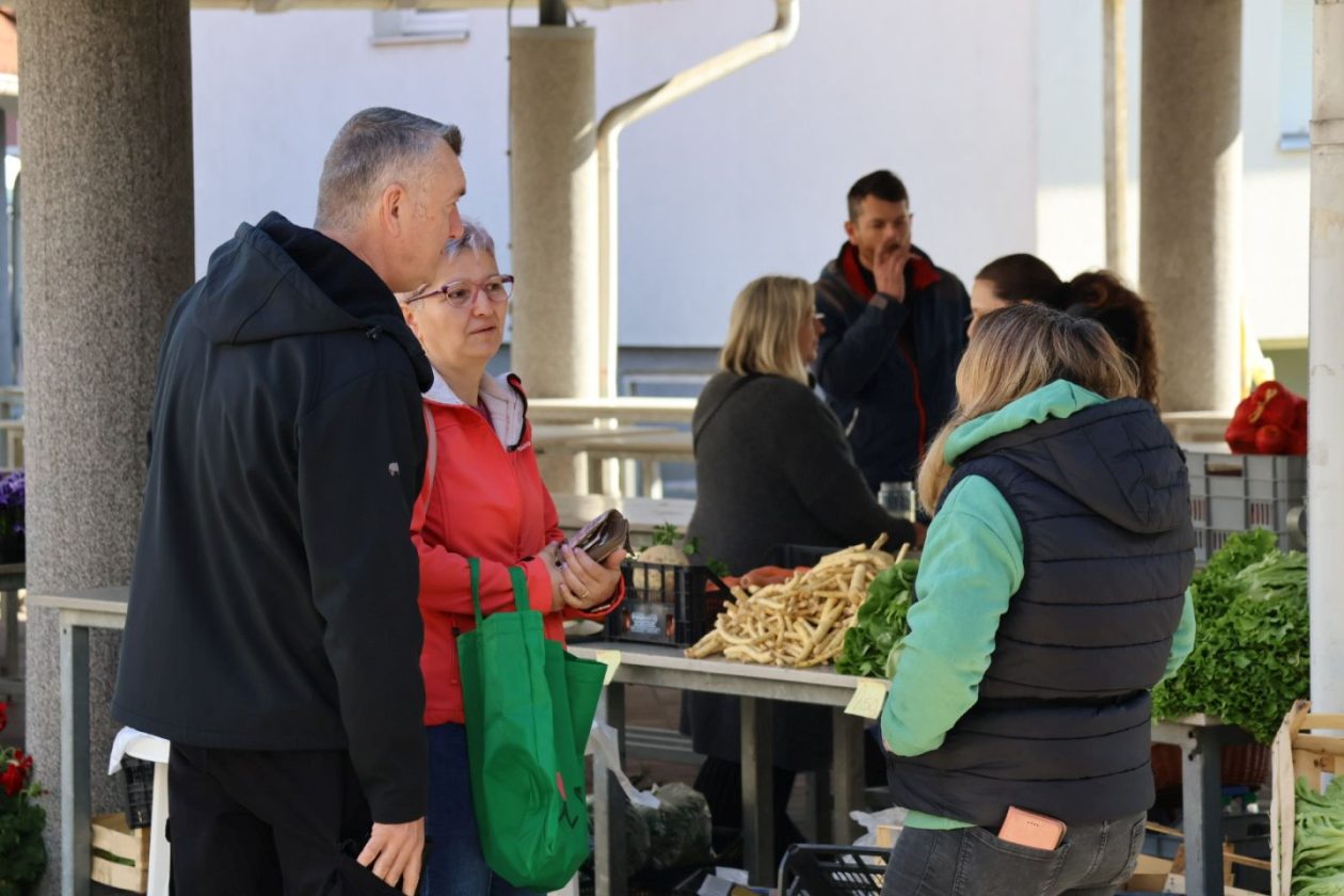 Tržnica prelog uoči usrksa 2026 (49)