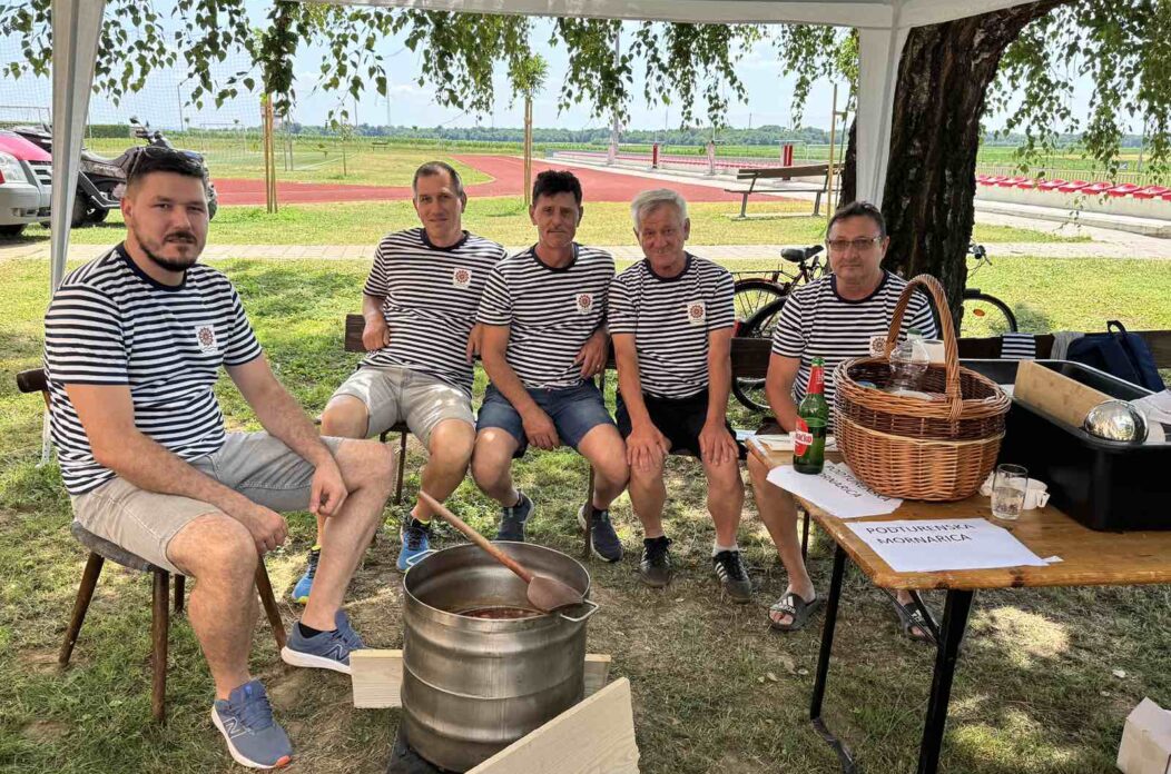 Turenski kotlić 2025 (3) Turenski kotlić 2025 (3)