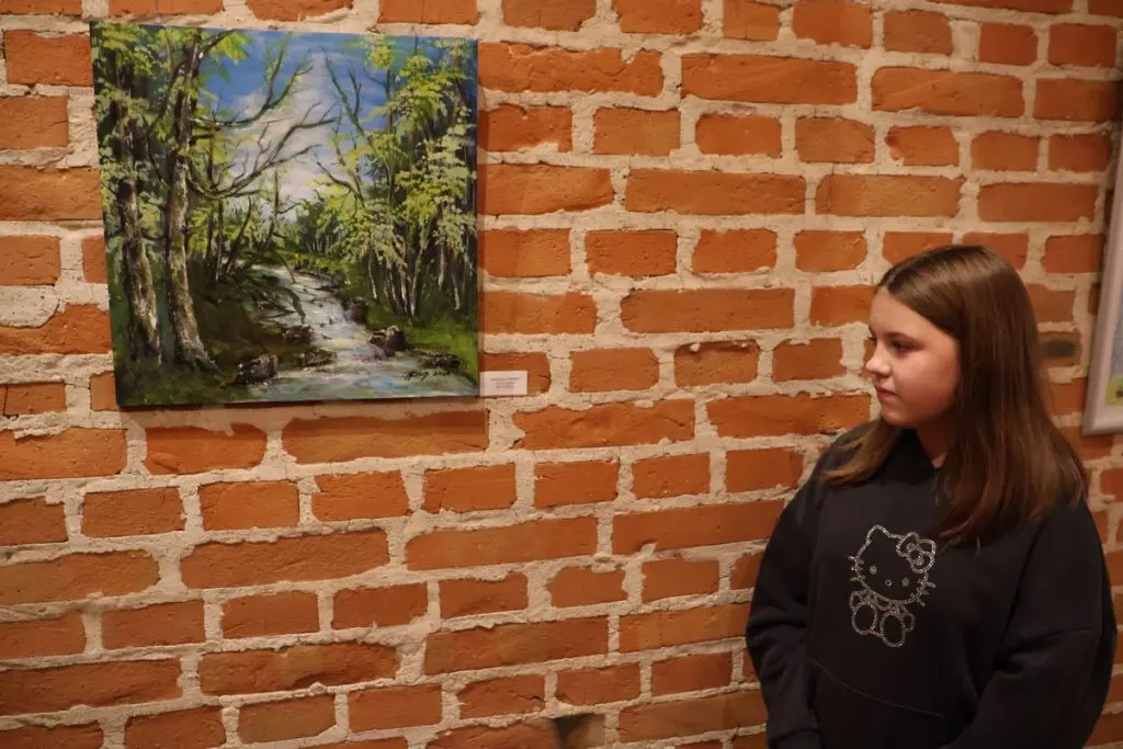 U Bedemu otvorena izložba Likovne kolonije hrvatskih branitelja, njihove djece i unuka čiji će fundus biti darovan Zakladi „Katruža“ (10) U Bedemu otvorena izložba Likovne kolonije hrvatskih branitelja, njihove djece i unuka čiji će fundus biti darovan Zakladi „Katruža“ (10)