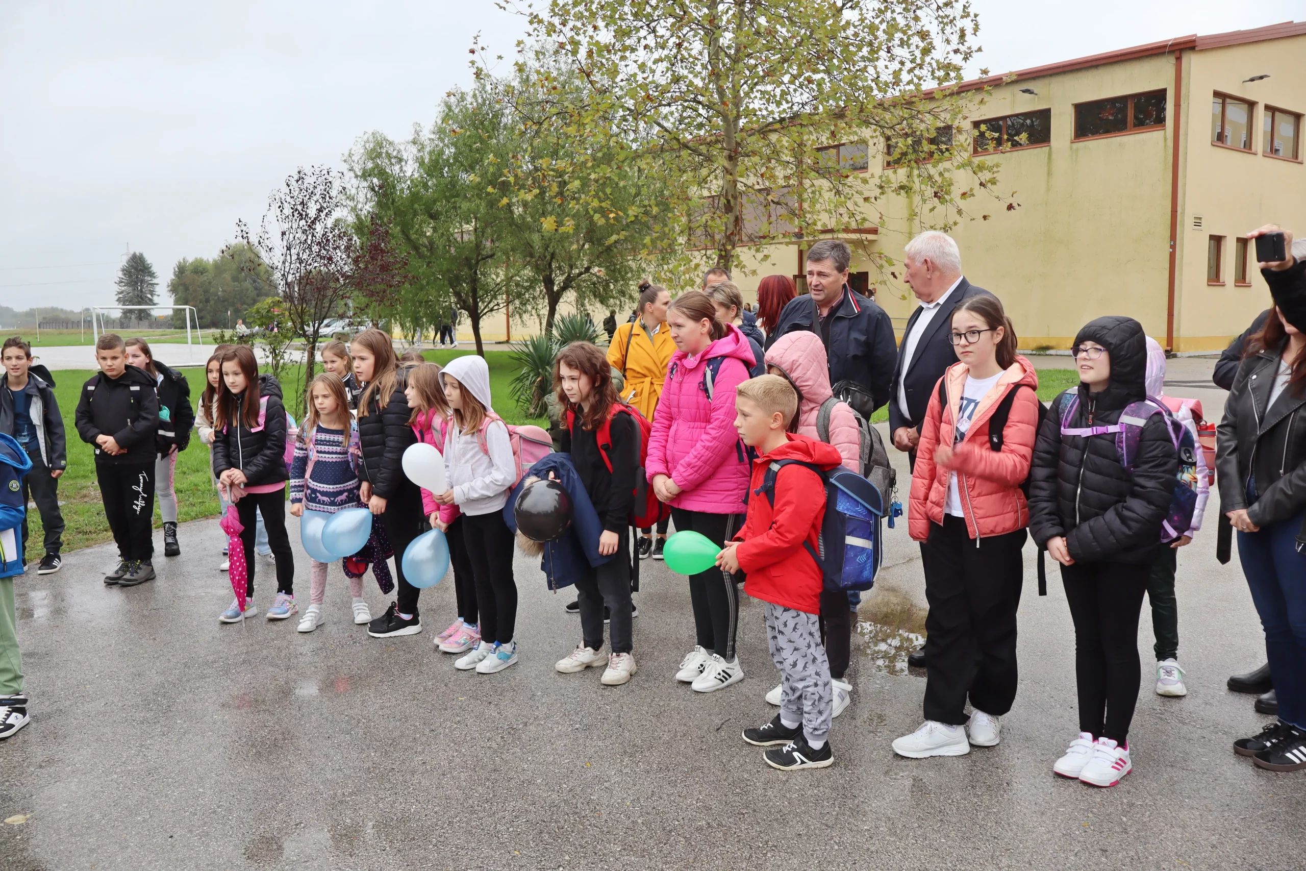 U OŠ Draškovec otvorena vanjska učionica i izložba naše suradnice Mateje Balent (1)