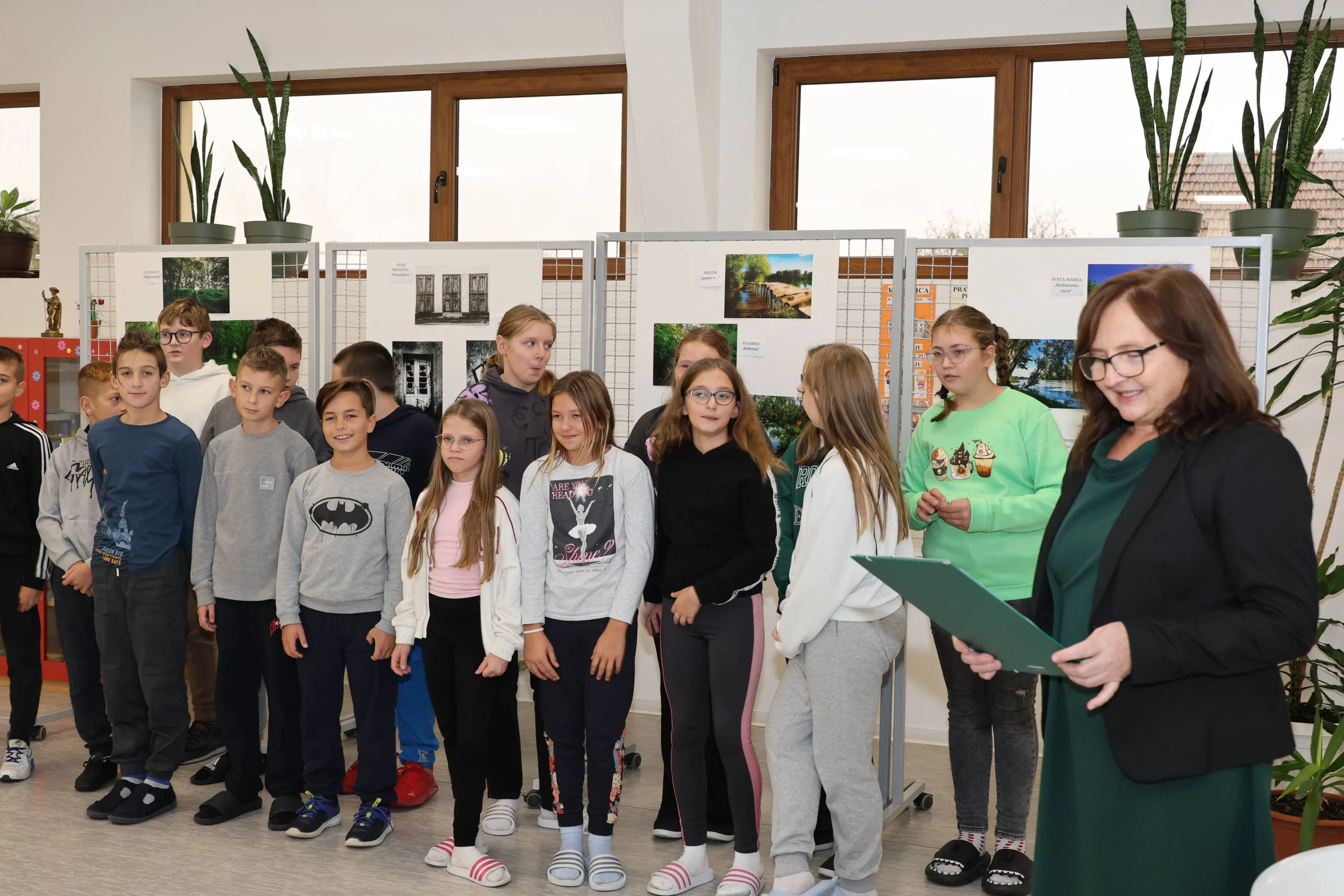 U OŠ Draškovec otvorena vanjska učionica i izložba naše suradnice Mateje Balent (4)