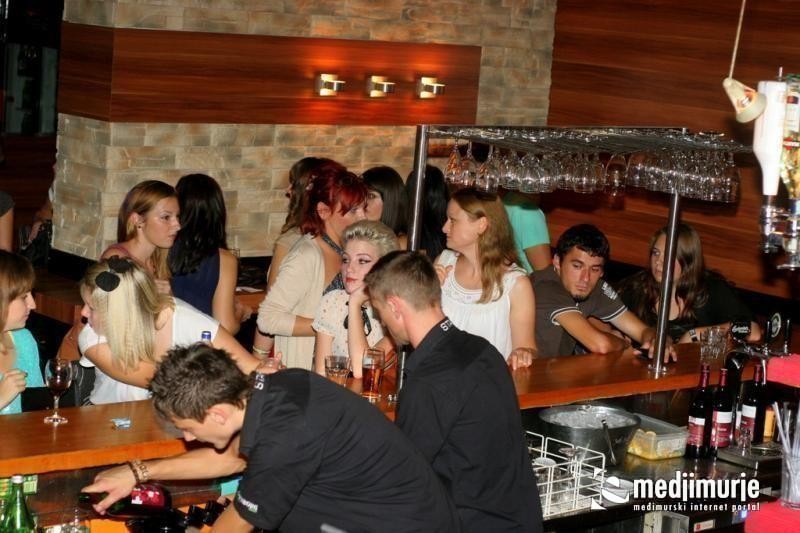 U RIKVERC PETKOM Pune čakovečke ulice i fešta u Paladinu uz Mejaše (12)