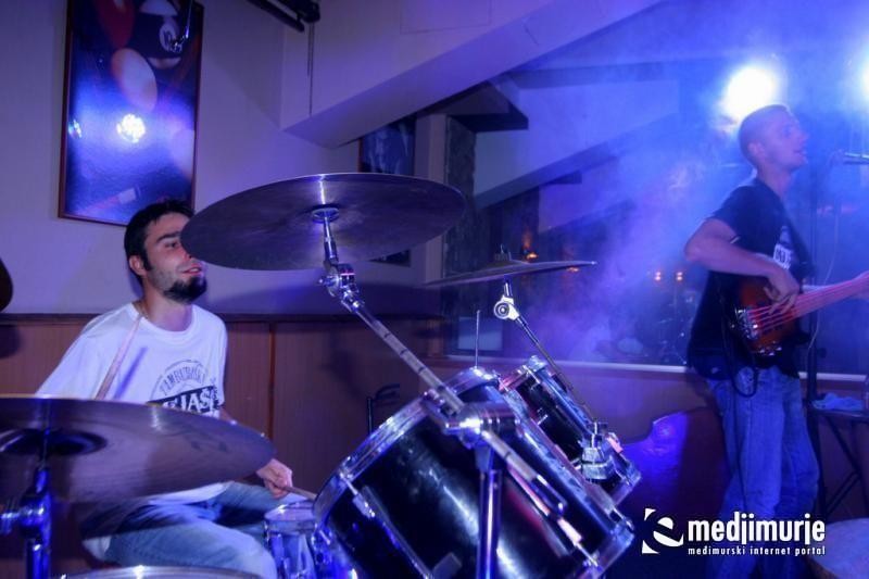 U RIKVERC PETKOM Pune čakovečke ulice i fešta u Paladinu uz Mejaše (36)