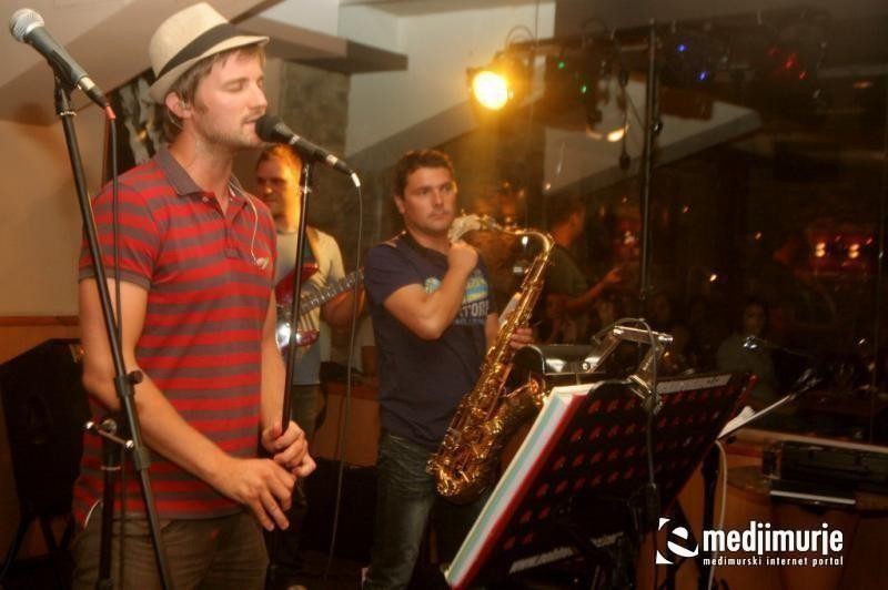 U RIKVERC PETKOM Pune čakovečke ulice i fešta u Paladinu uz Mejaše (4)