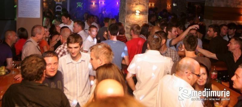 U RIKVERC PETKOM Pune čakovečke ulice i fešta u Paladinu uz Mejaše (51)