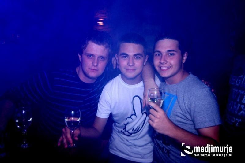 U RIKVERC PETKOM Pune čakovečke ulice i fešta u Paladinu uz Mejaše (52)