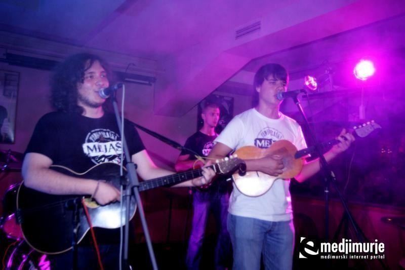 U RIKVERC PETKOM Pune čakovečke ulice i fešta u Paladinu uz Mejaše (59)