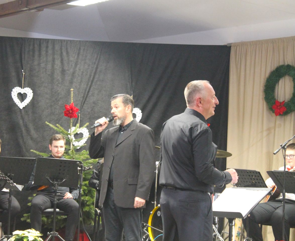 ‘U SAN MI DOĐU TAMBURE’ Četvrti samostalni koncert uz emocije, tradiciju i gromoglasan pljesak (32) ‘U SAN MI DOĐU TAMBURE’ Četvrti samostalni koncert uz emocije, tradiciju i gromoglasan pljesak (32)