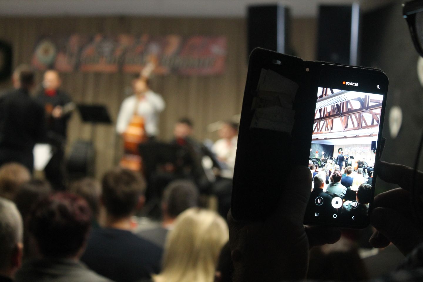 ‘U SAN MI DOĐU TAMBURE’ Četvrti samostalni koncert uz emocije, tradiciju i gromoglasan pljesak (47) ‘U SAN MI DOĐU TAMBURE’ Četvrti samostalni koncert uz emocije, tradiciju i gromoglasan pljesak (47)