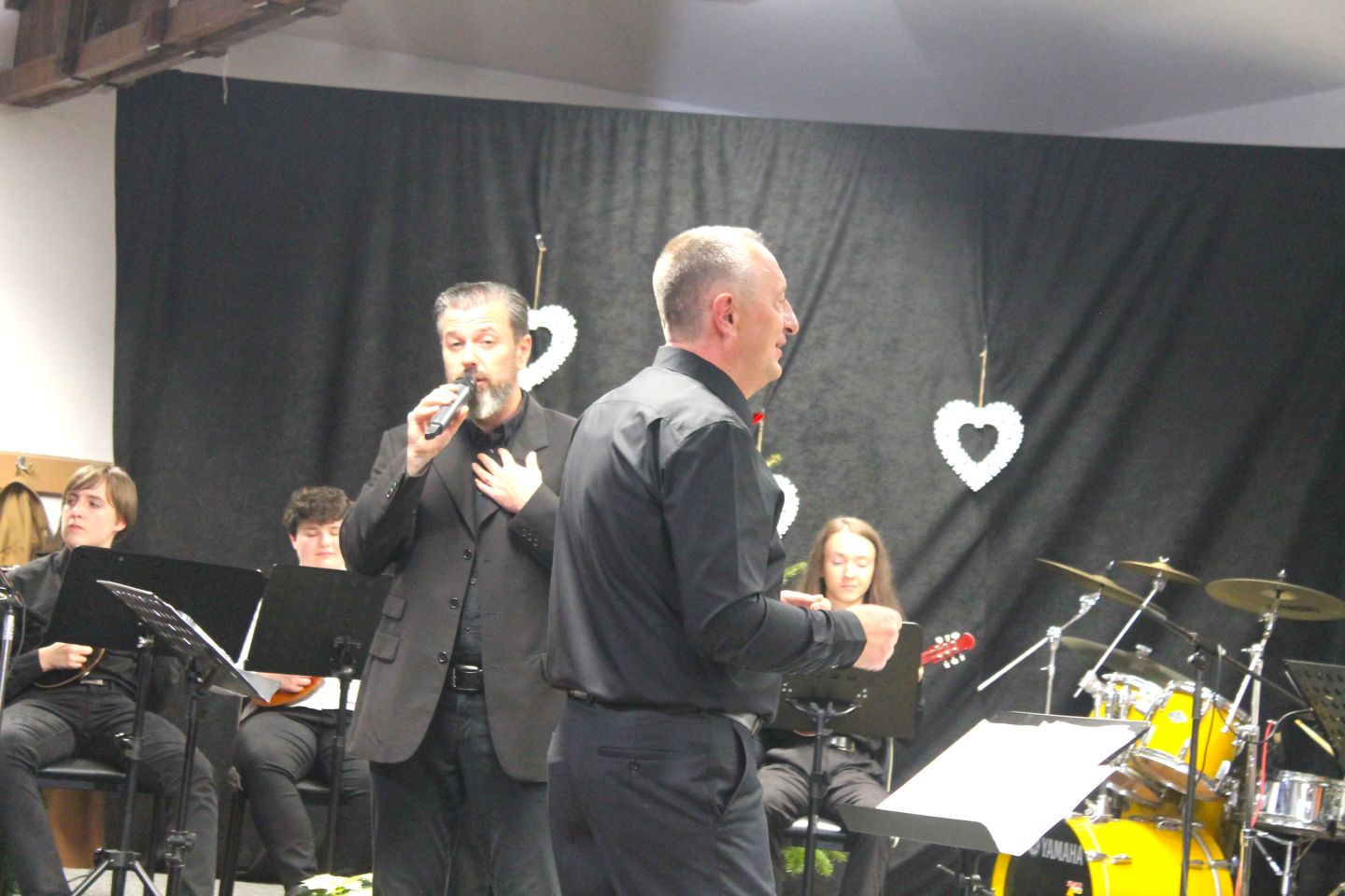 ‘U SAN MI DOĐU TAMBURE’ Četvrti samostalni koncert uz emocije, tradiciju i gromoglasan pljesak (48) ‘U SAN MI DOĐU TAMBURE’ Četvrti samostalni koncert uz emocije, tradiciju i gromoglasan pljesak (48)