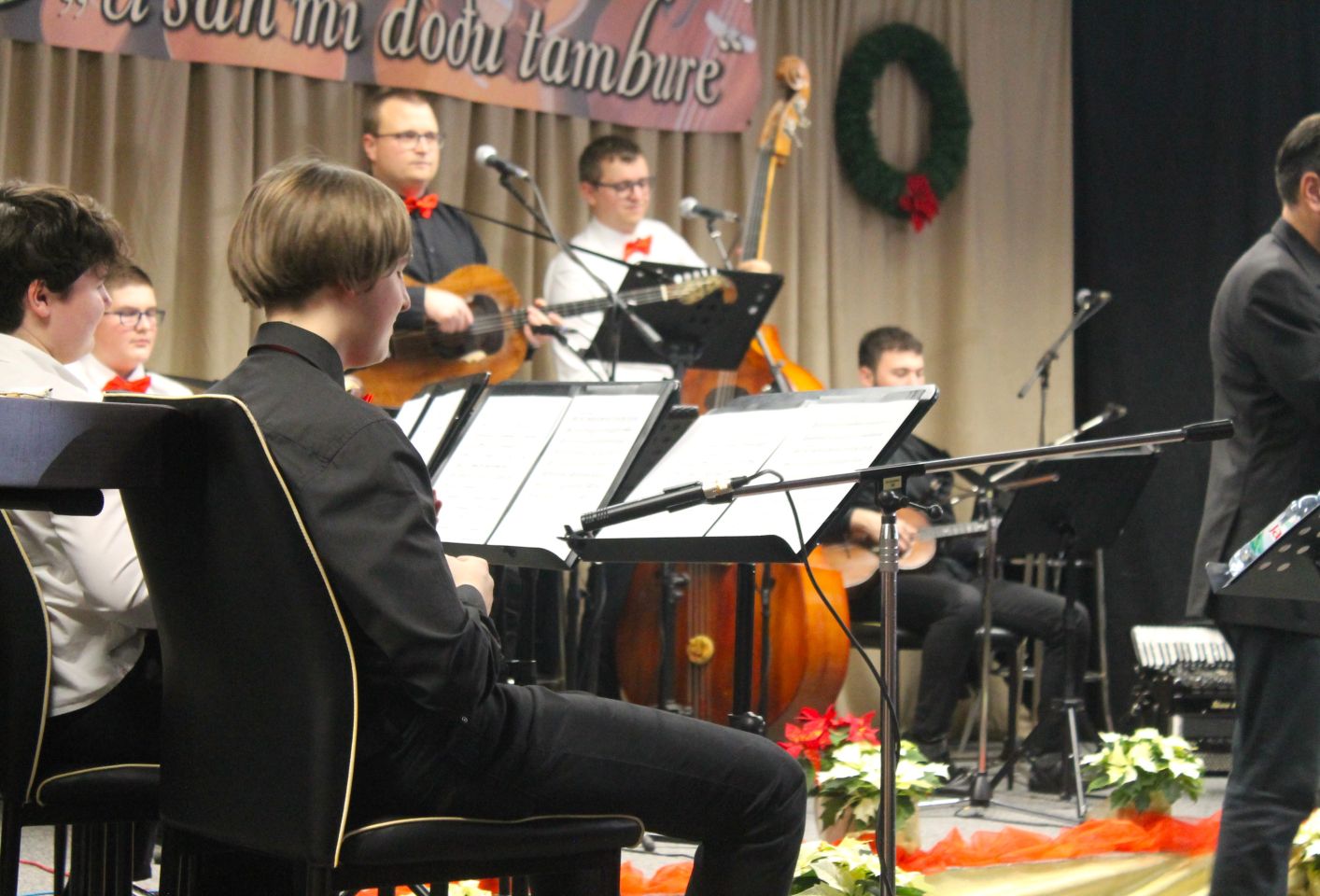 ‘U SAN MI DOĐU TAMBURE’ Četvrti samostalni koncert uz emocije, tradiciju i gromoglasan pljesak (6) ‘U SAN MI DOĐU TAMBURE’ Četvrti samostalni koncert uz emocije, tradiciju i gromoglasan pljesak (6)