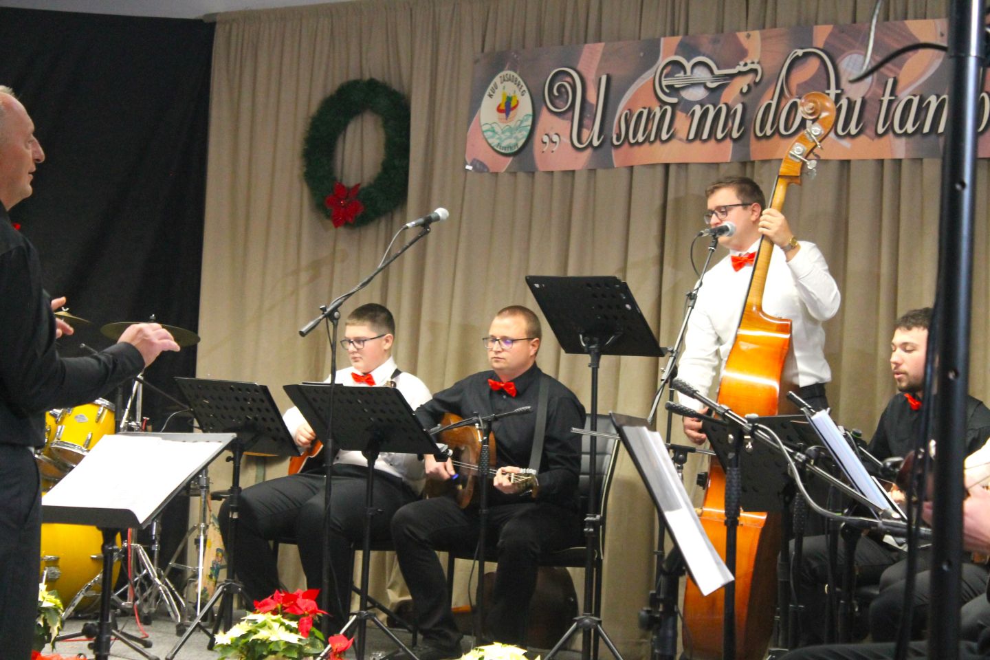 ‘U SAN MI DOĐU TAMBURE’ Četvrti samostalni koncert uz emocije, tradiciju i gromoglasan pljesak (64) ‘U SAN MI DOĐU TAMBURE’ Četvrti samostalni koncert uz emocije, tradiciju i gromoglasan pljesak (64)