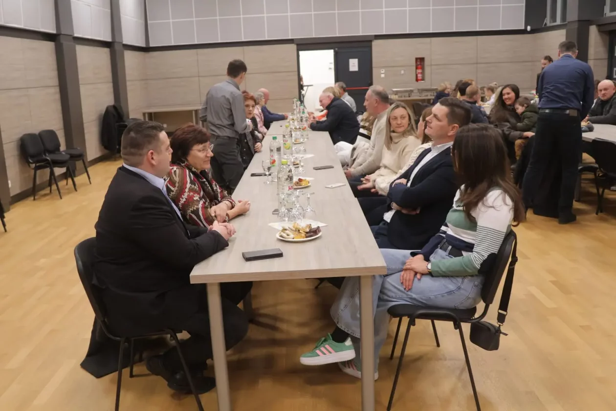 UDRUGA NOVO SELO ROK skupština (17) UDRUGA NOVO SELO ROK skupština (17)