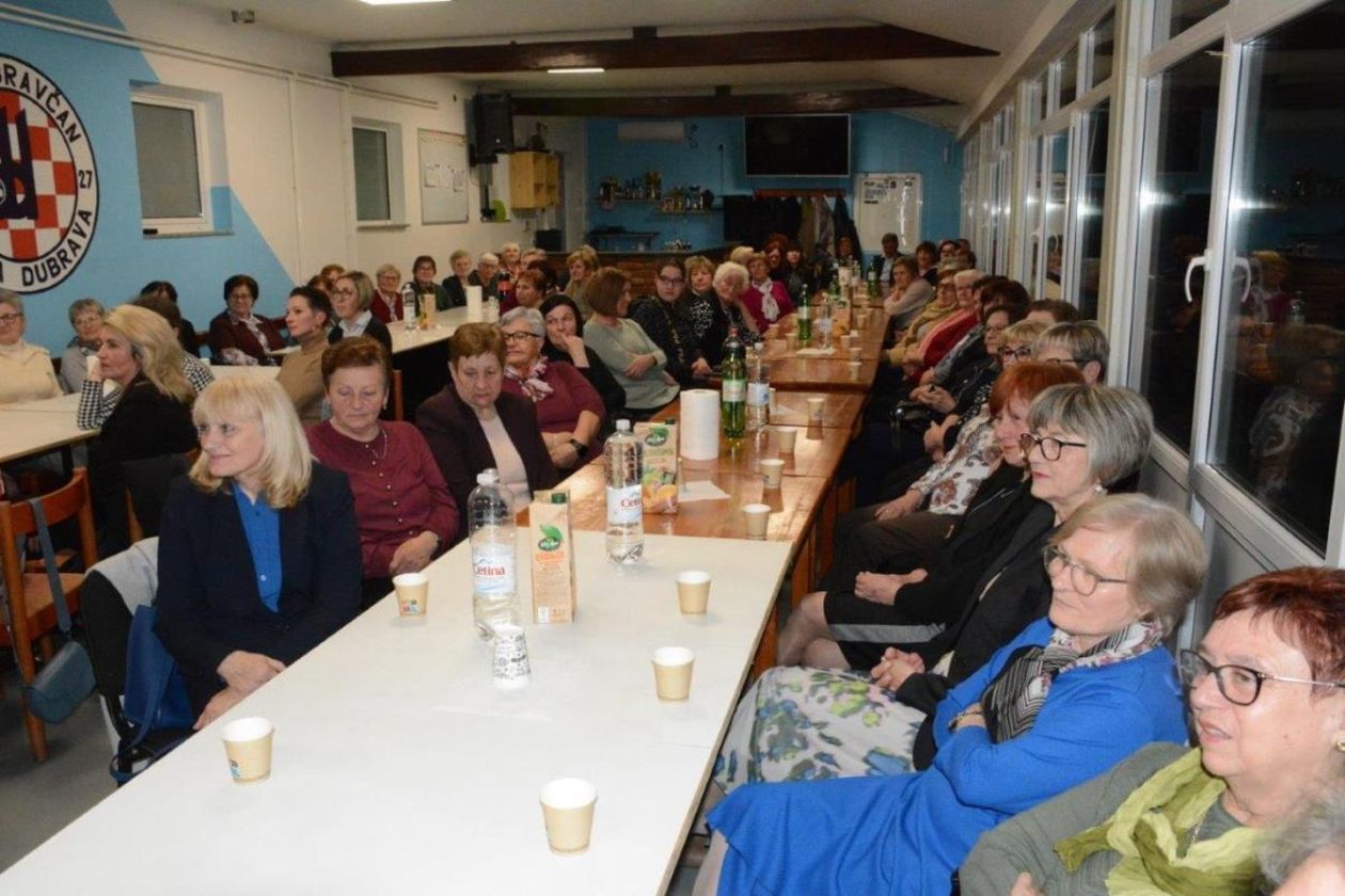 UDRUGA ŽENA Skupština u Donjoj Dubravi obilježila Dan žena (3) UDRUGA ŽENA Skupština u Donjoj Dubravi obilježila Dan žena (3)