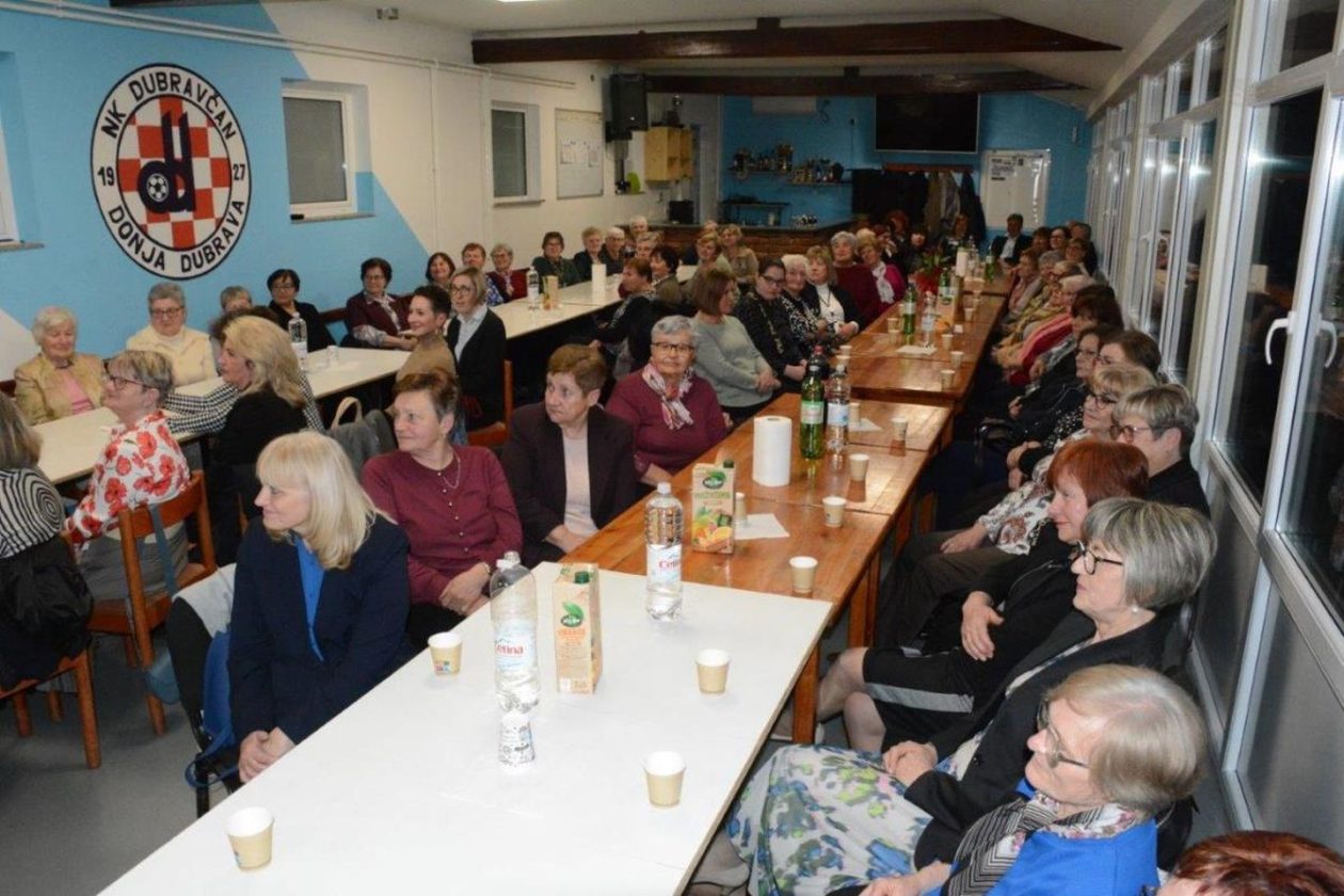 UDRUGA ŽENA Skupština u Donjoj Dubravi obilježila Dan žena (8) UDRUGA ŽENA Skupština u Donjoj Dubravi obilježila Dan žena (8)