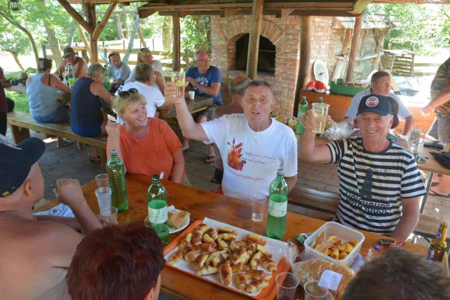 UDVDR Donja Dubrava proslavio Dan pobjede raftingom na Dravi (4)