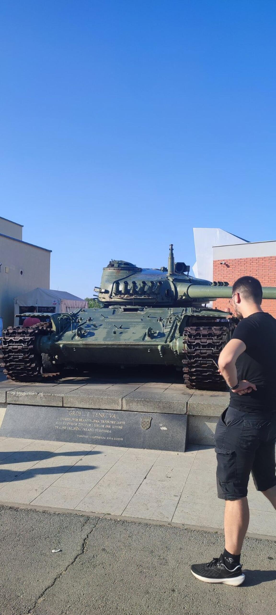 UDVDR Strahoninec Vukovar