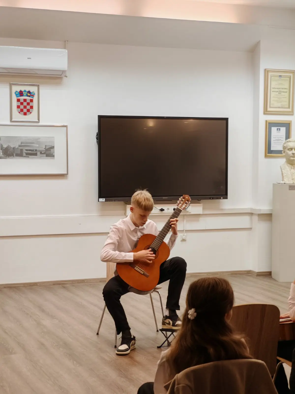 UMJETNIČKA ŠKOLA Miroslav Magdalenić (10)