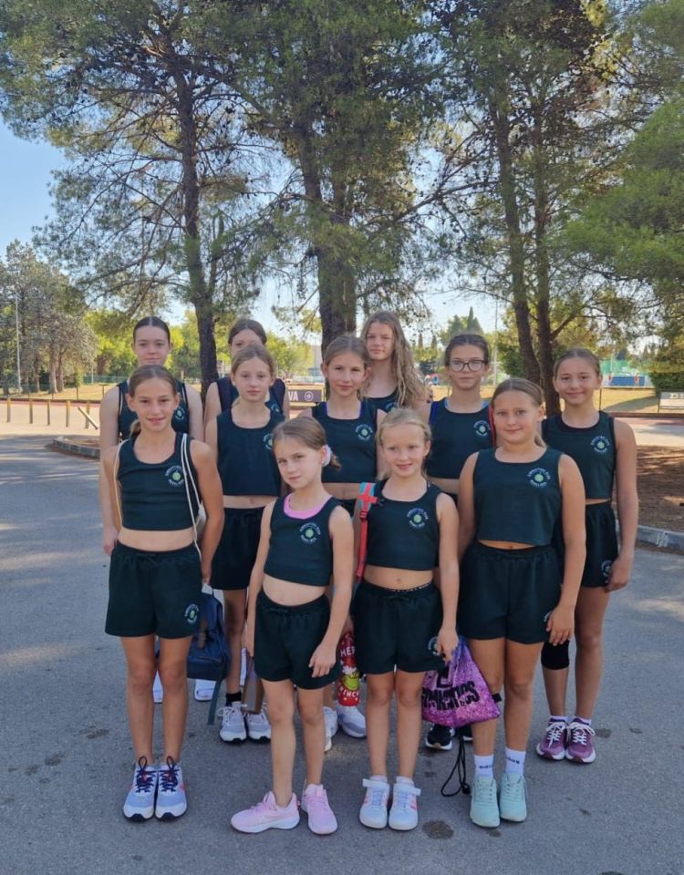 USPJEŠNE PRIPREME Gimnastičarke Nedelišća trenirale u Zadru i Vrsima-Mulu (2) USPJEŠNE PRIPREME Gimnastičarke Nedelišća trenirale u Zadru i Vrsima-Mulu (2)