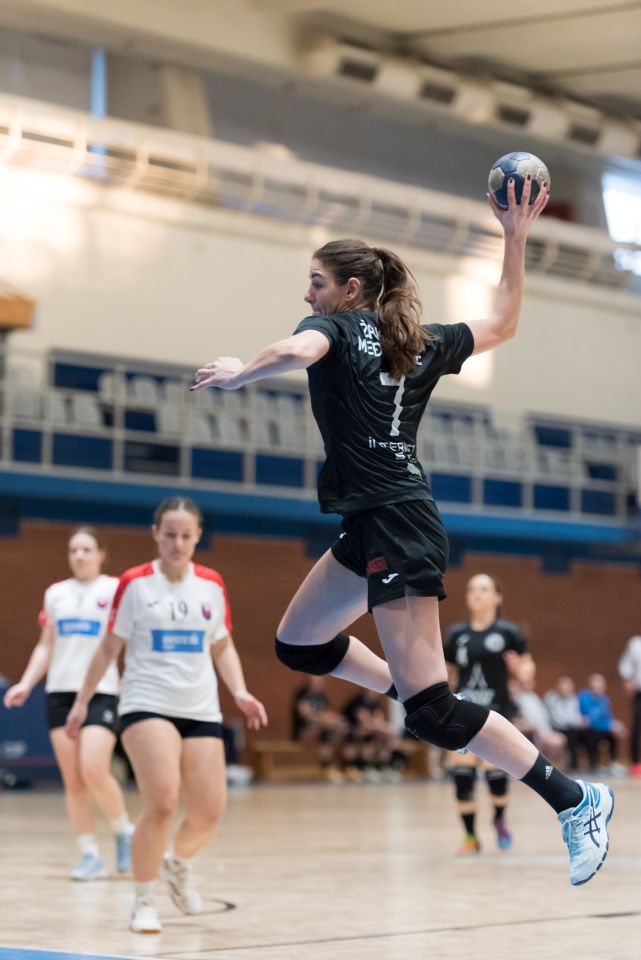 UVJERLJIVA POBJEDA Seniorke ŽRK ŠR Međimurje nadigrale Bjelovar 2 (8)