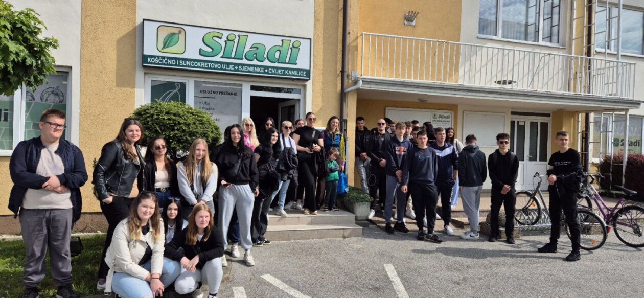 Učenici Gospodarske škole otkrivali ljepote i tajne zavičaja (12)