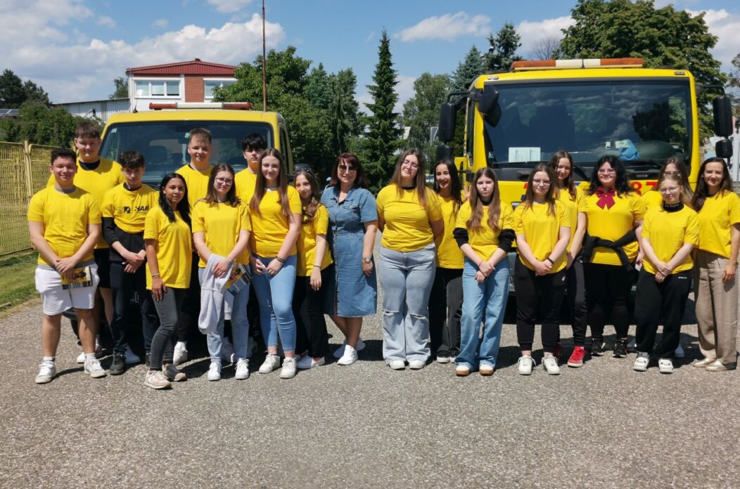 Učenici Gospodarske škole posjetili HAK i učili iz prakse (3) Učenici Gospodarske škole posjetili HAK i učili iz prakse (3)