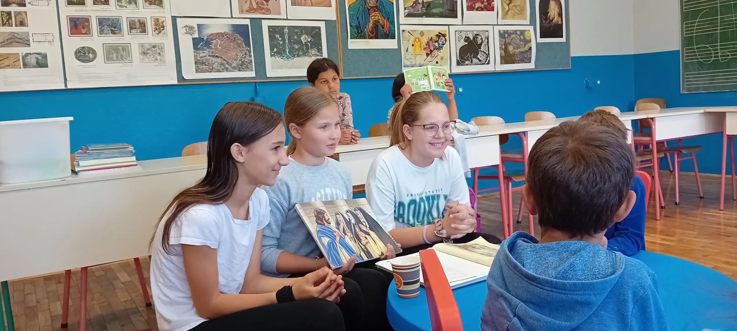 Učenici OŠ Domašinec pripovijedaju vrtićarcima (3) Učenici OŠ Domašinec pripovijedaju vrtićarcima (3)