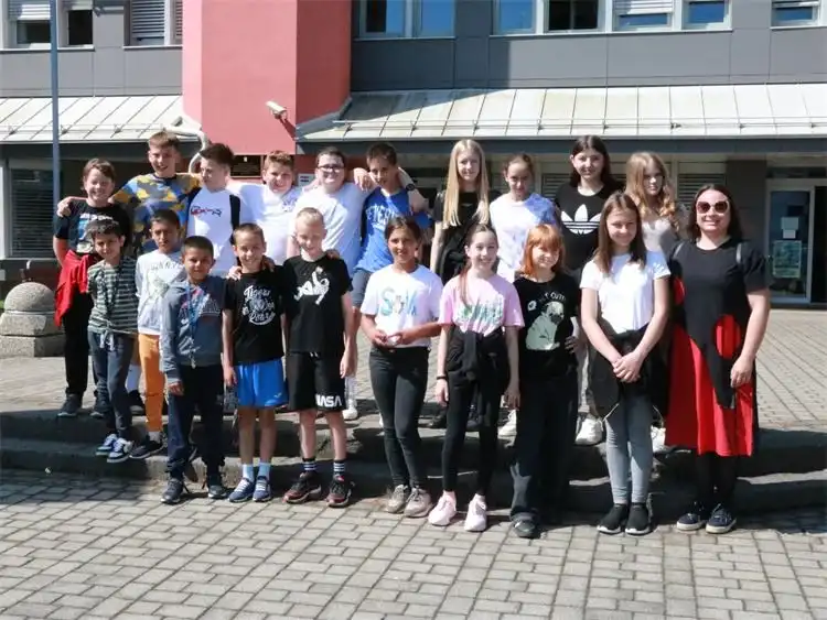 Učenici OŠ Mala Subotica posjetili PU međimursku (13) Učenici OŠ Mala Subotica posjetili PU međimursku (13)