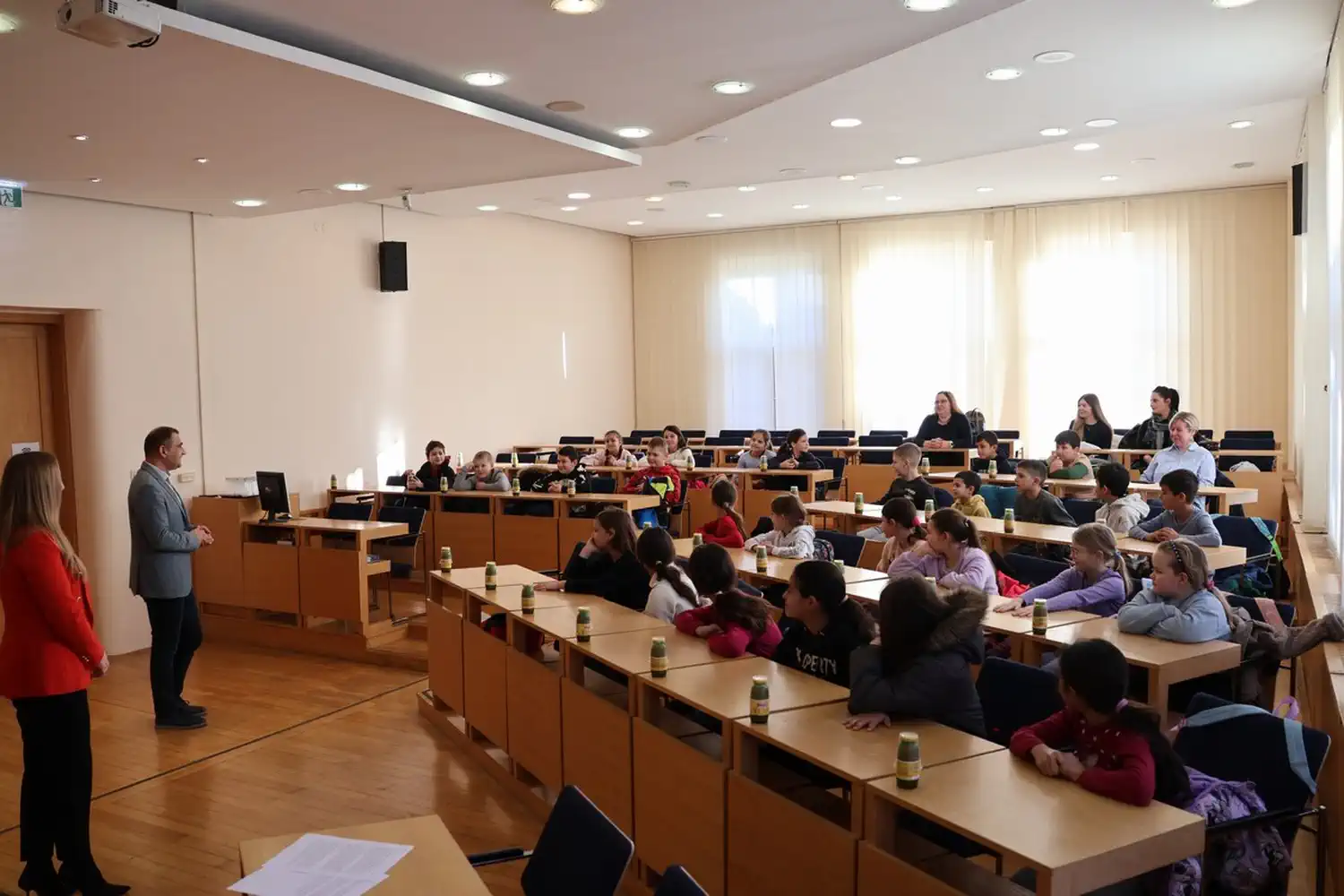 Učenici OŠ Orehovica posjetili Međimursku županiju (2) Učenici OŠ Orehovica posjetili Međimursku županiju (2)