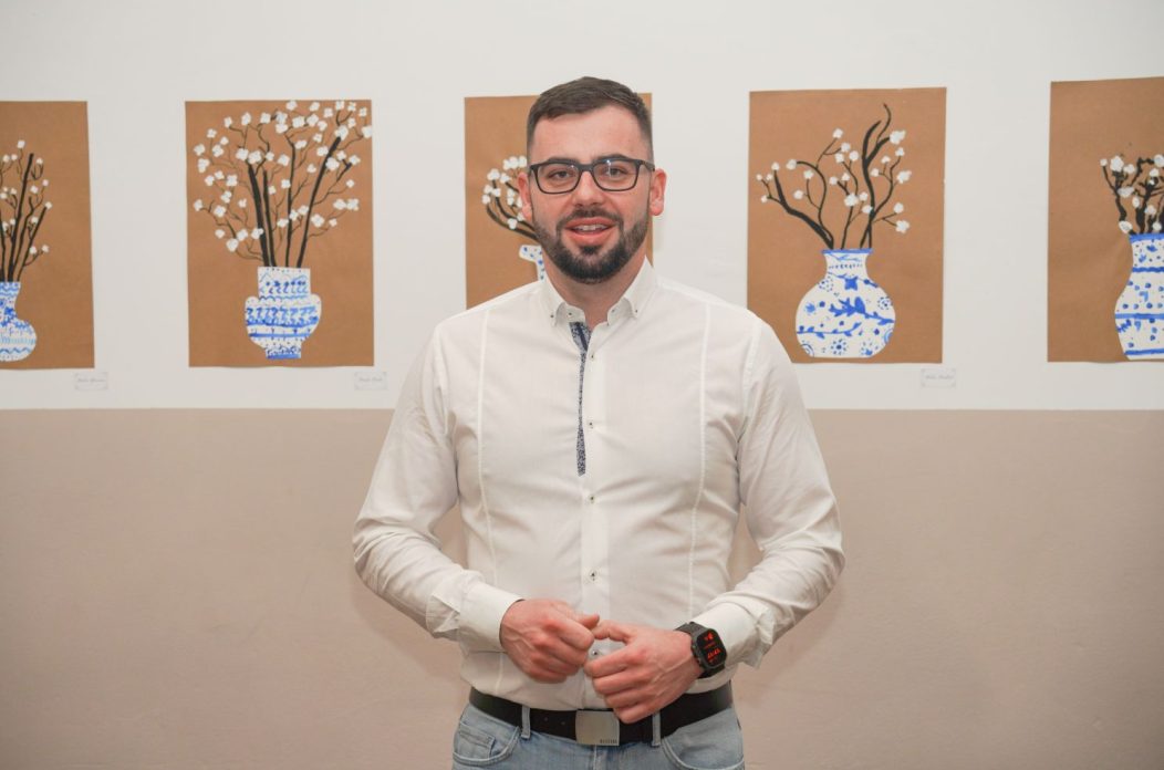Načelnik Nikola Novak i Udruga Artisto izložba Kids Art Club (15)