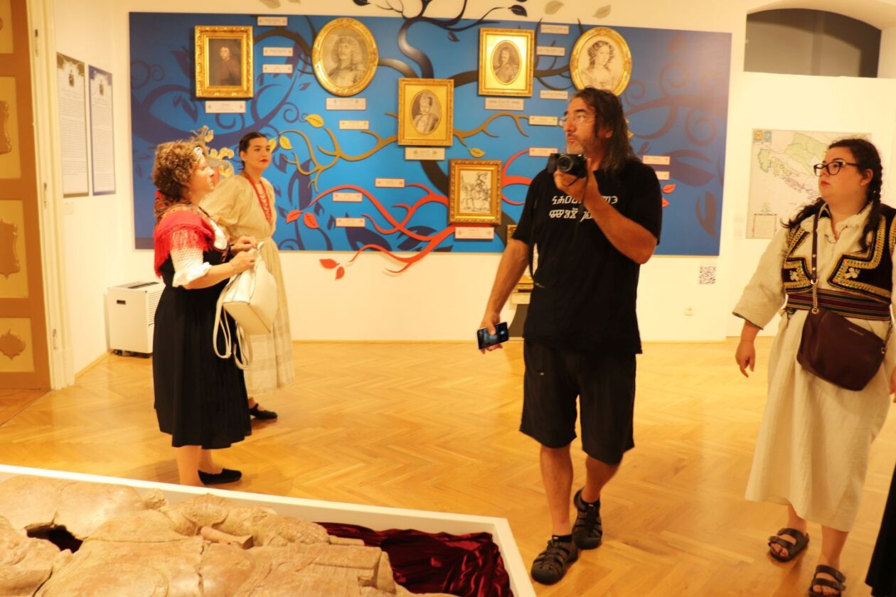 Udruga Hrvati iz Mađarske u posjetu Čakovcu i Starom gradu (3)