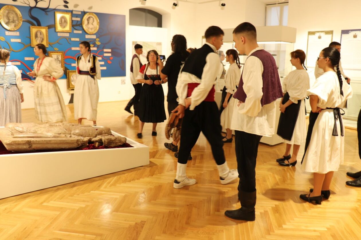 Udruga Hrvati iz Mađarske u posjetu Čakovcu i Starom gradu (4)