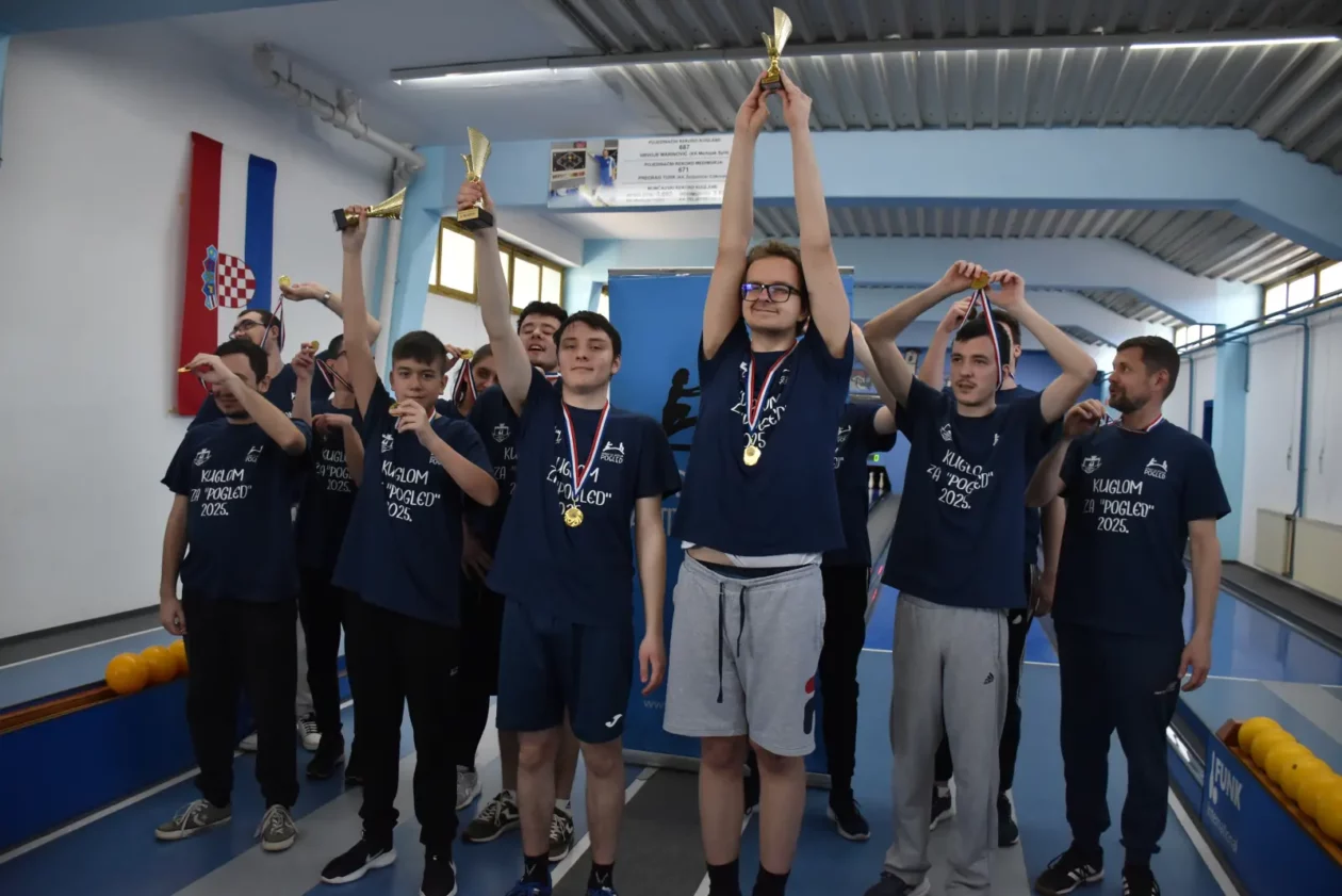 Udruga Pogled, autizam, Kuglanje (15) Udruga Pogled, autizam, Kuglanje (15)