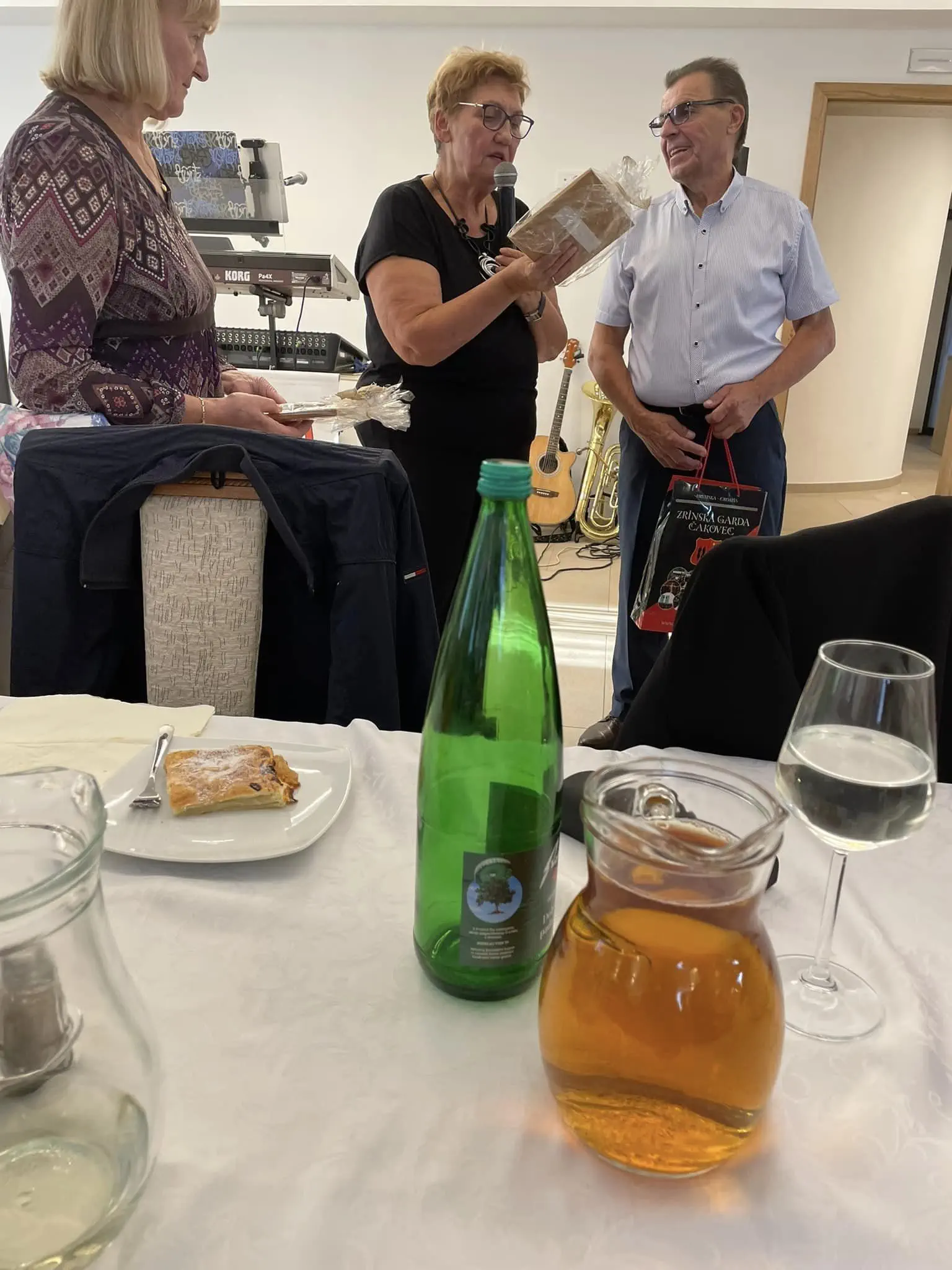 Udruga umirovljenika Grada Čakovca posjetila prijatelje iz Slovenije (17) Udruga umirovljenika Grada Čakovca posjetila prijatelje iz Slovenije (17)